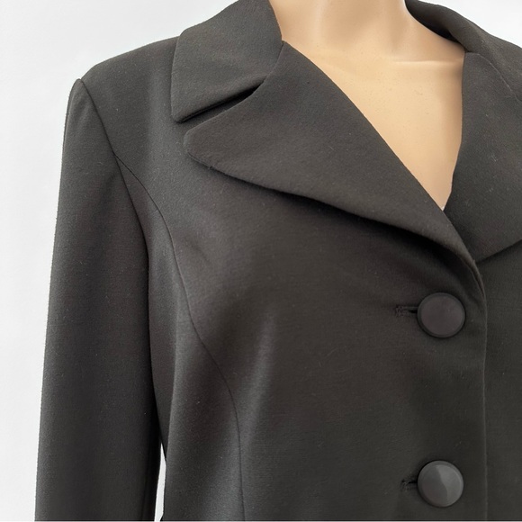 SANDRO Elegant Peplum Hem Blazer - Picture 4 of 10